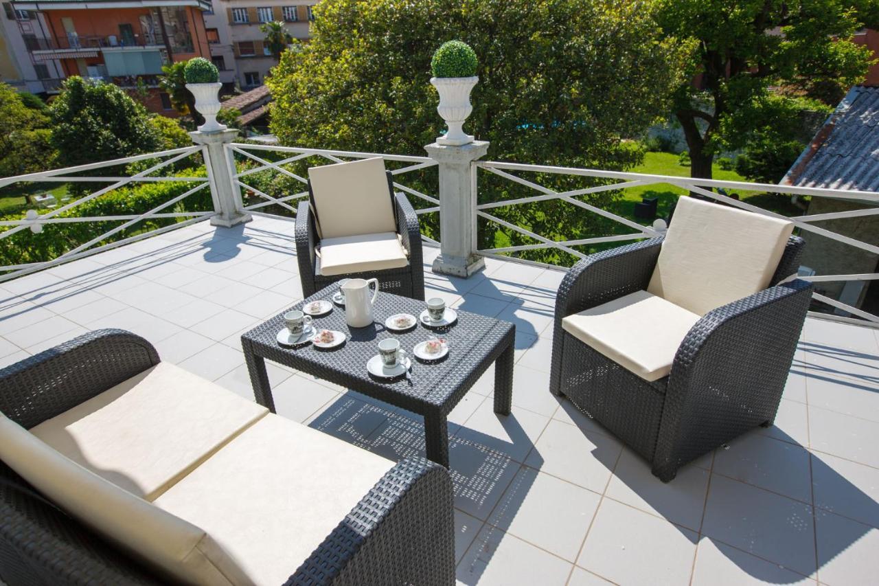 Villa Rachel 因特拉 外观 照片